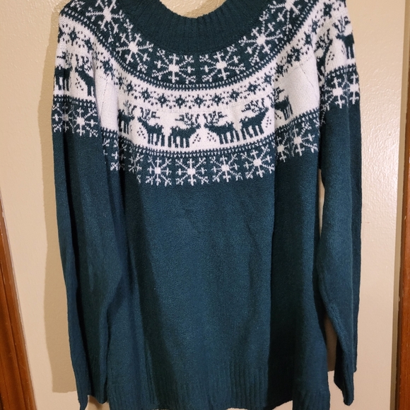 Maurices sweater - Picture 3 of 3
